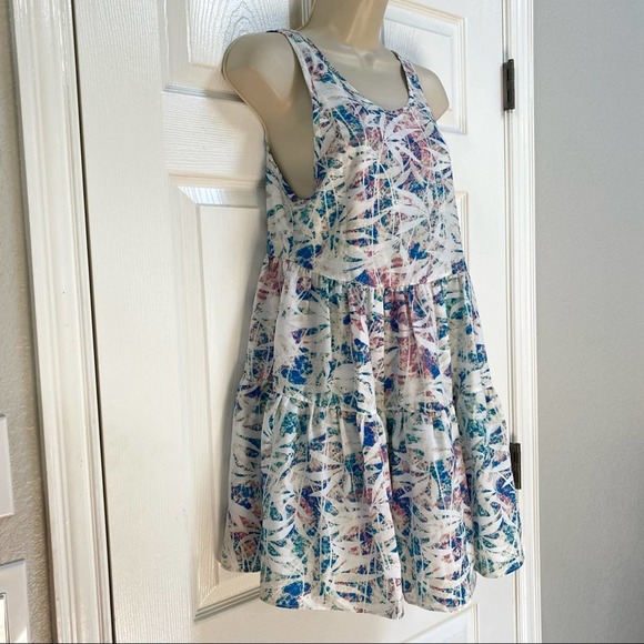 LOVERS + FRIENDS Silky Tiered Watercolor Ruffle Mini Dress Size XS - Picture 4 of 10